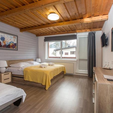 Guesthouse Yes In Bodice Εξωτερικό φωτογραφία