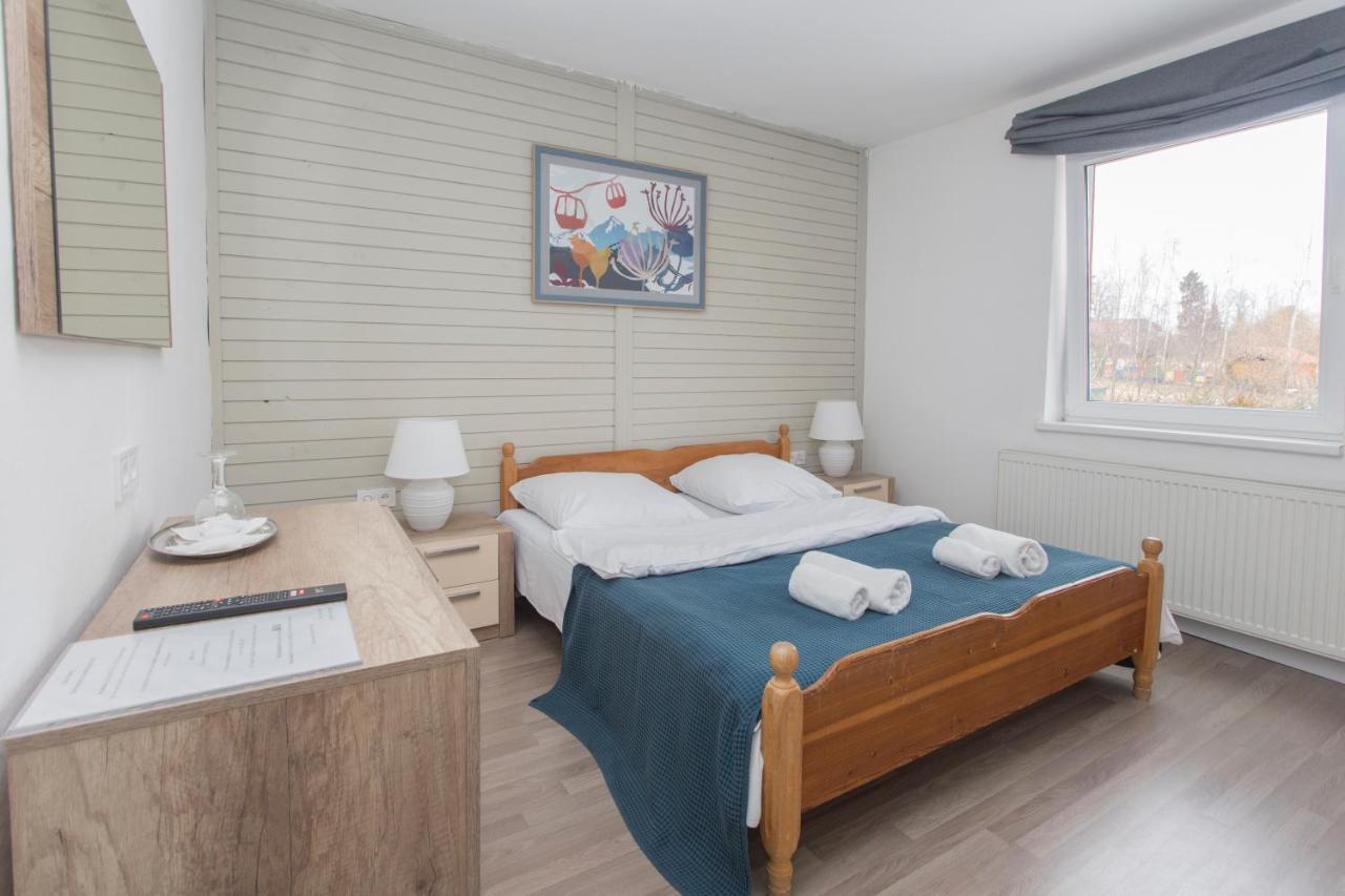 Guesthouse Yes In Bodice Εξωτερικό φωτογραφία