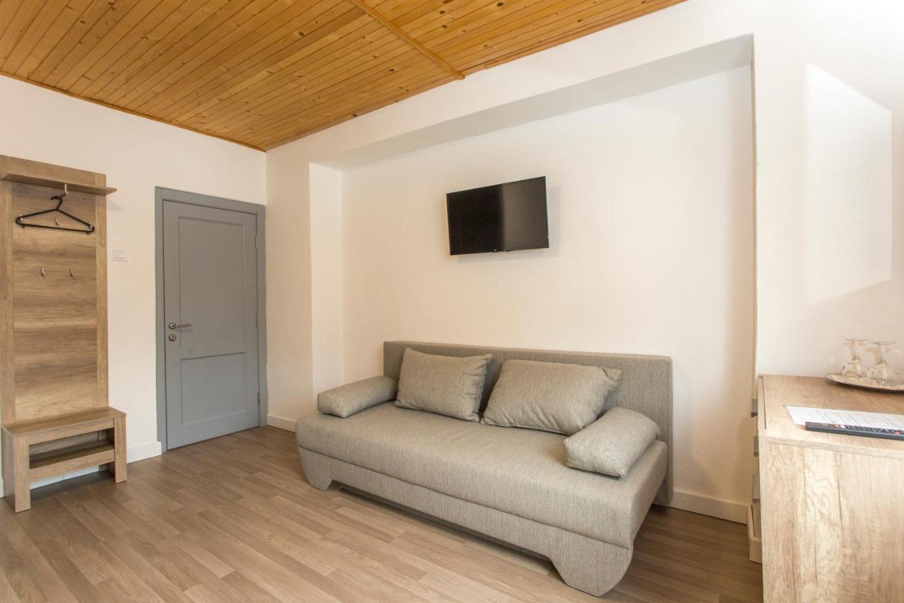 Guesthouse Yes In Bodice Εξωτερικό φωτογραφία